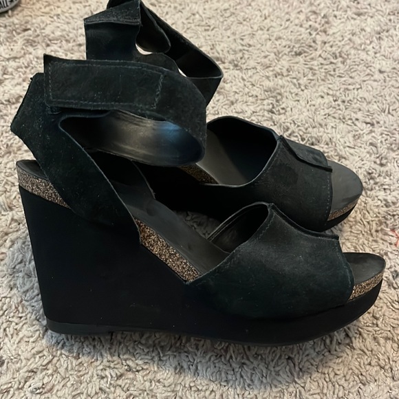 Franco Sarto Suede Wedges - Picture 1 of 4